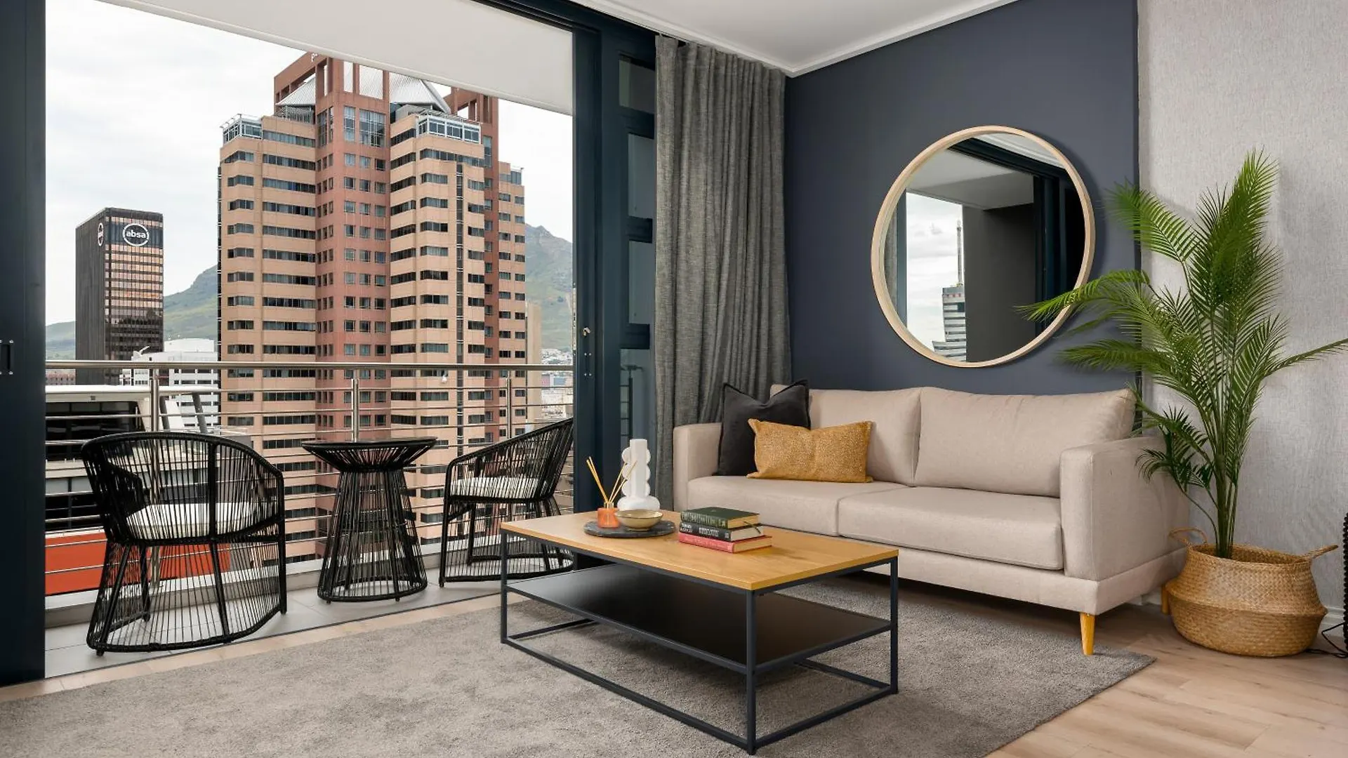 16 On Bree Luxury Apartments Cape Town