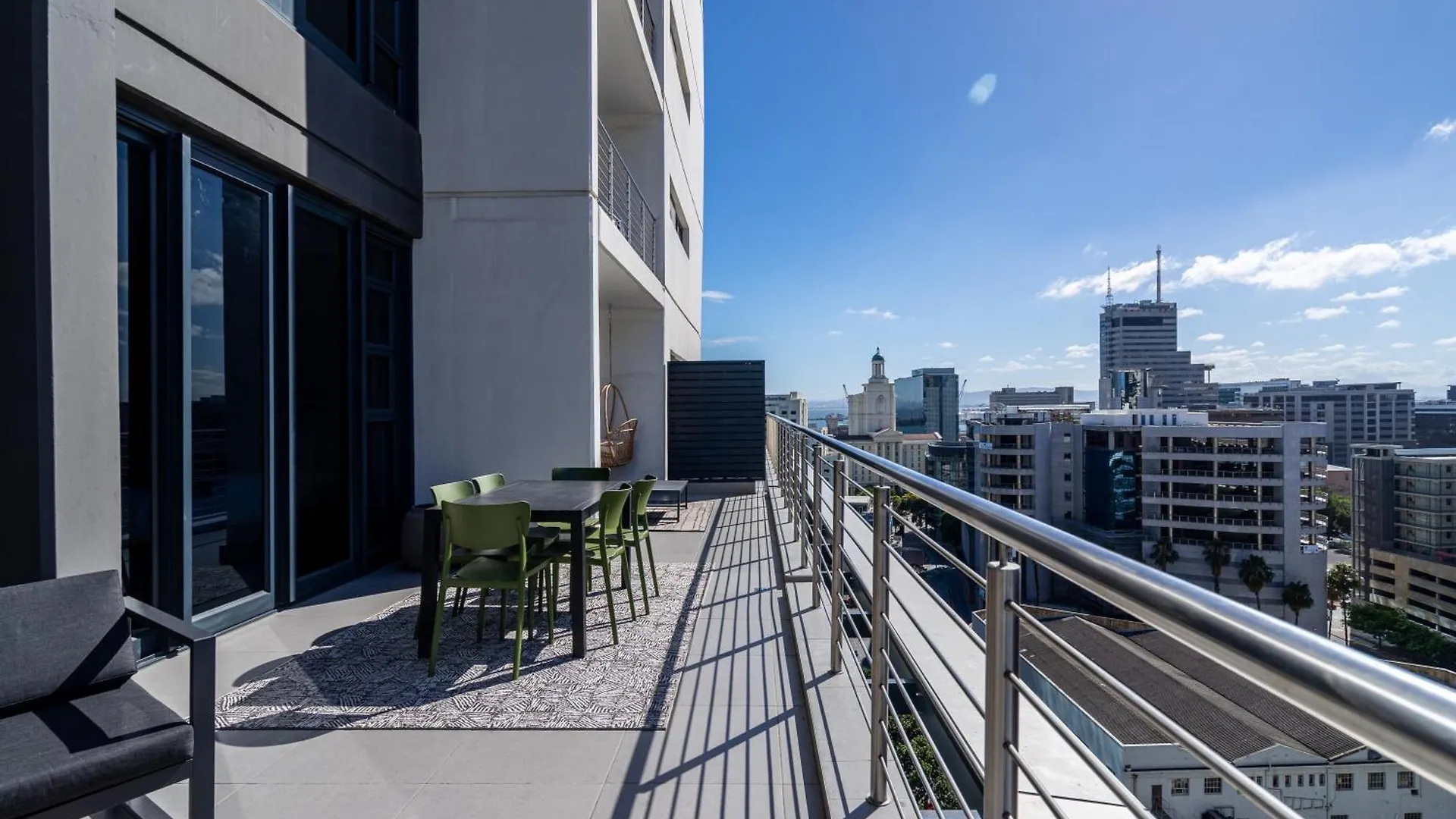 16 On Bree Luxury Apartments Cape Town