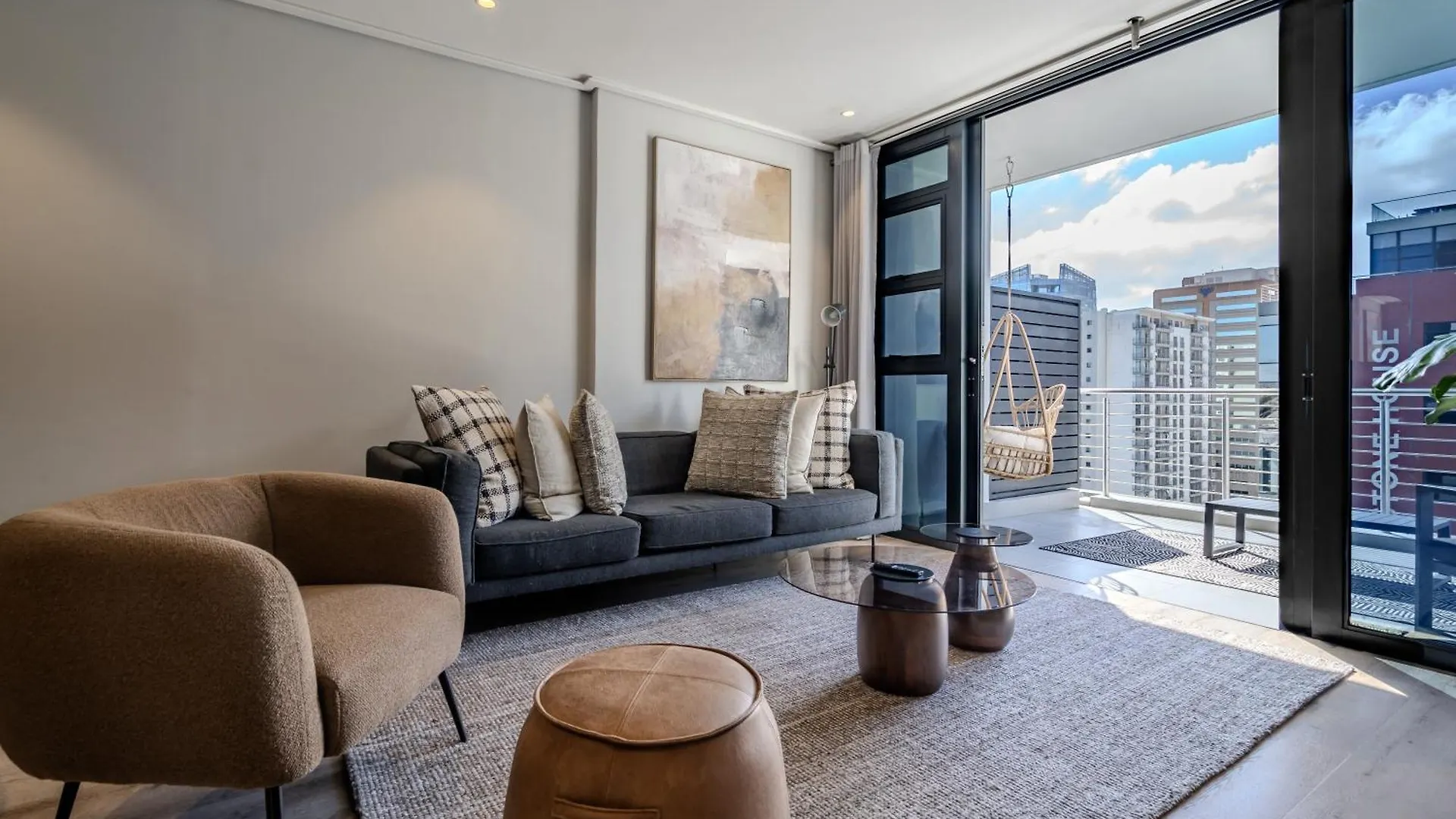 16 On Bree Luxury Apartments Cape Town