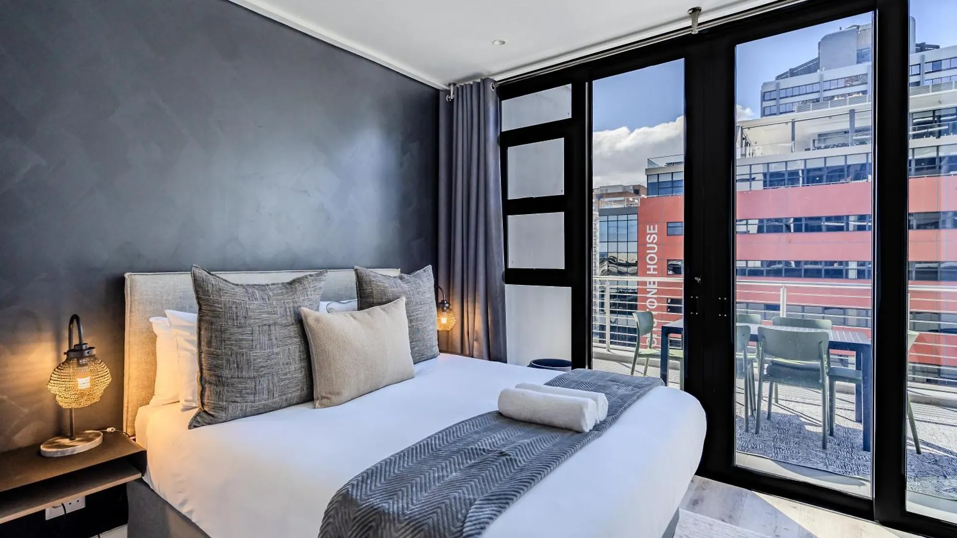 16 On Bree Luxury Apartments Cape Town South Africa