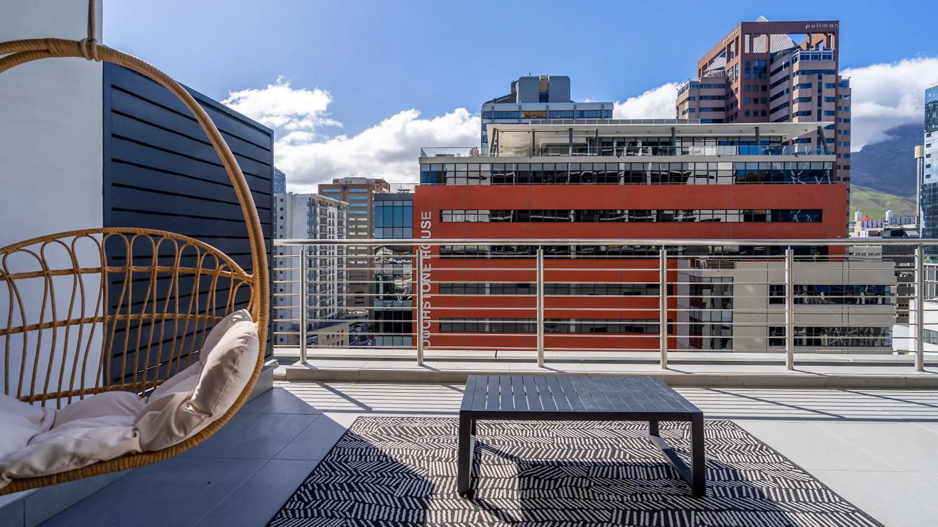 16 On Bree Luxury Apartments Cape Town